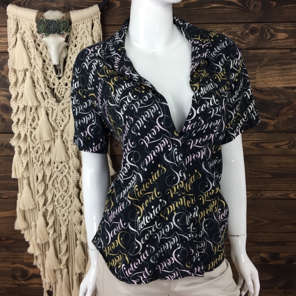 Victoria’s Secret‎ | Logo Button Down Night Top